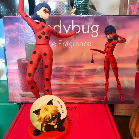 🌹 4/$20 Miraculous Ladybug Figurine 🌹 - Picture 2 of 2